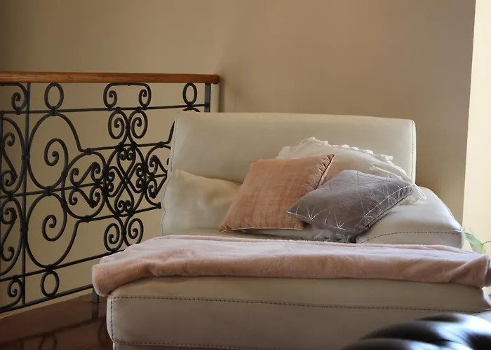 Domaine D'exception, Maison D'artiste